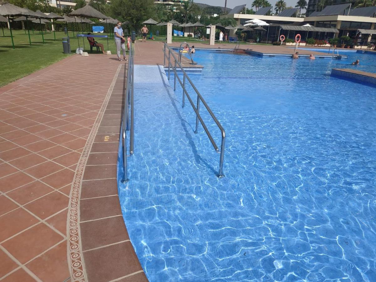 Luxury House 110 M2 On The Beach, Pool, Parking Торремолинос Экстерьер фото