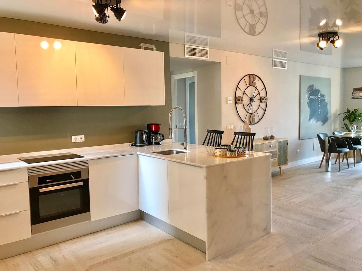 Luxury House 110 M2 On The Beach, Pool, Parking Торремолинос Экстерьер фото