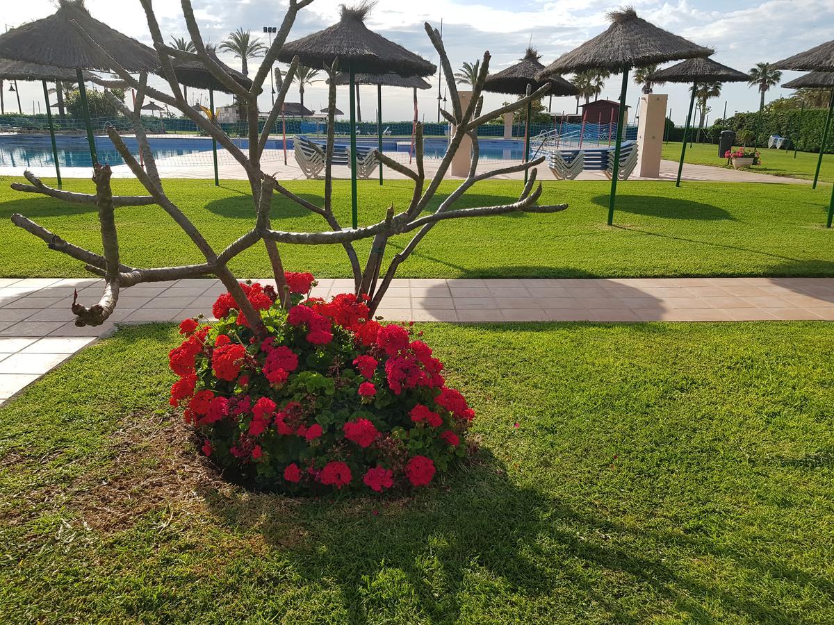 Luxury House 110 M2 On The Beach, Pool, Parking Торремолинос Экстерьер фото